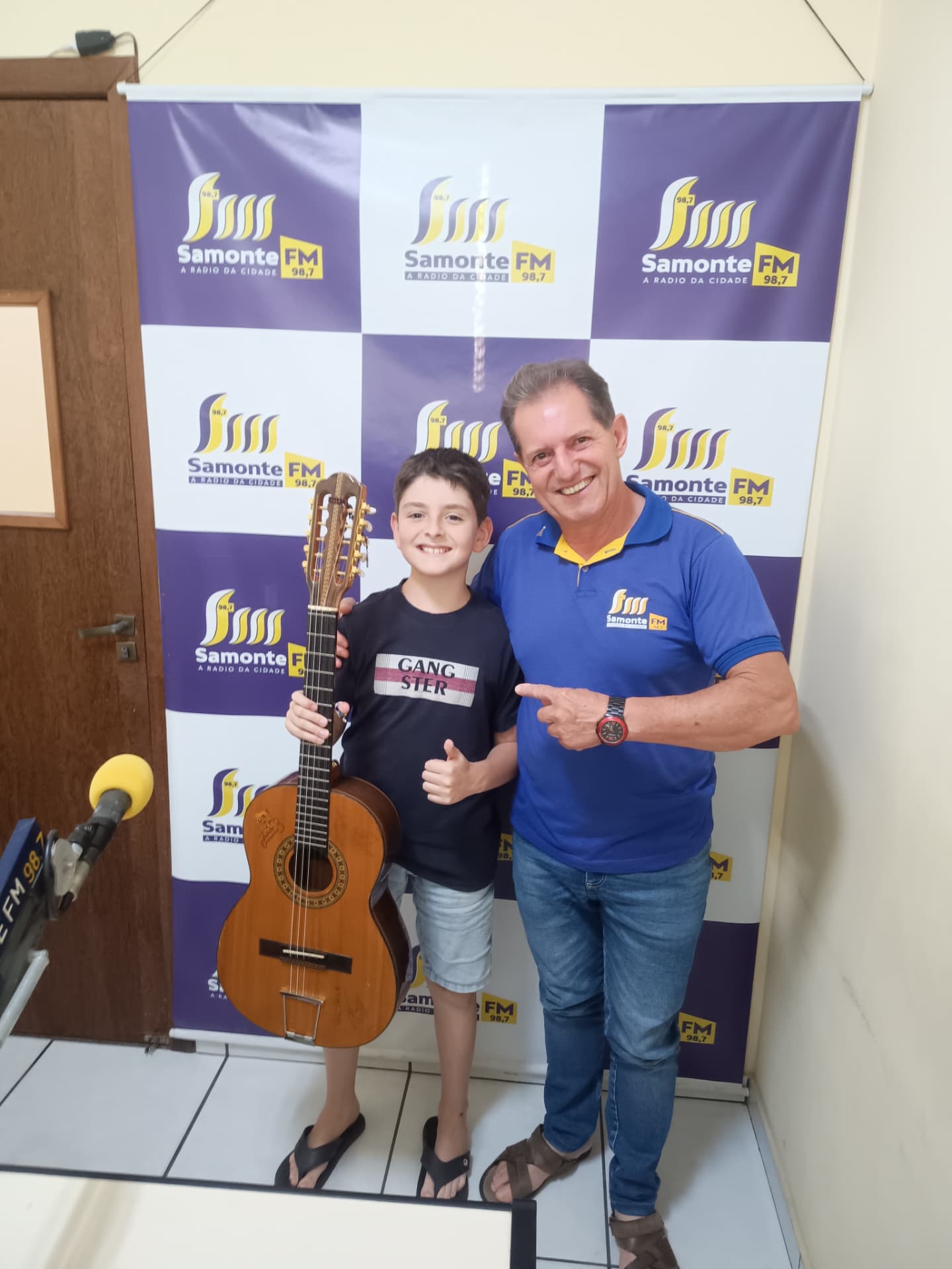 Visita à rádio